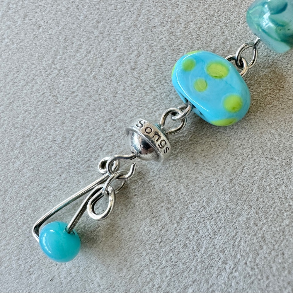 Artisan-made sterling silver and glass bead charm bracelet - Picture 11 of 11